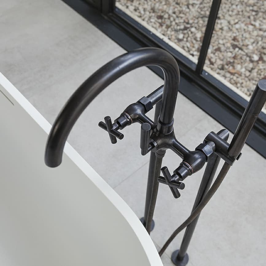 black faucets and taps